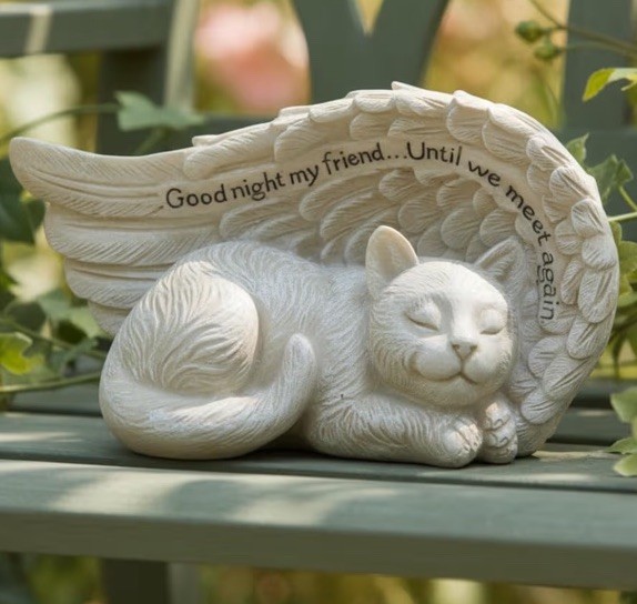 Loving Memory Collection 4″ Cat Peacefully Sleeping in Angel Wing Figurine NIB