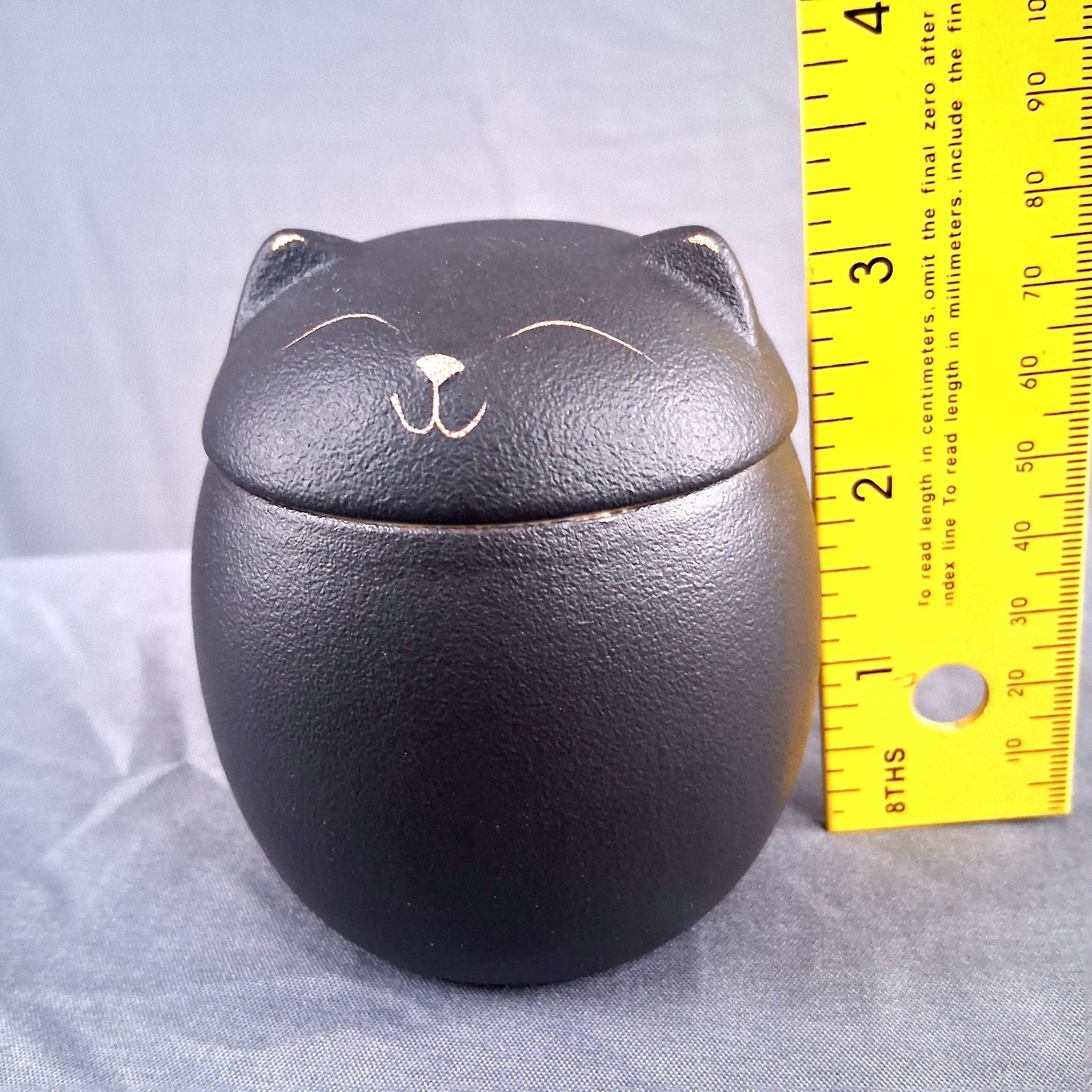 Cat Urn, Smiley-Cat Black Ceramic Pet Urn Commemorative Memorial Brand New!