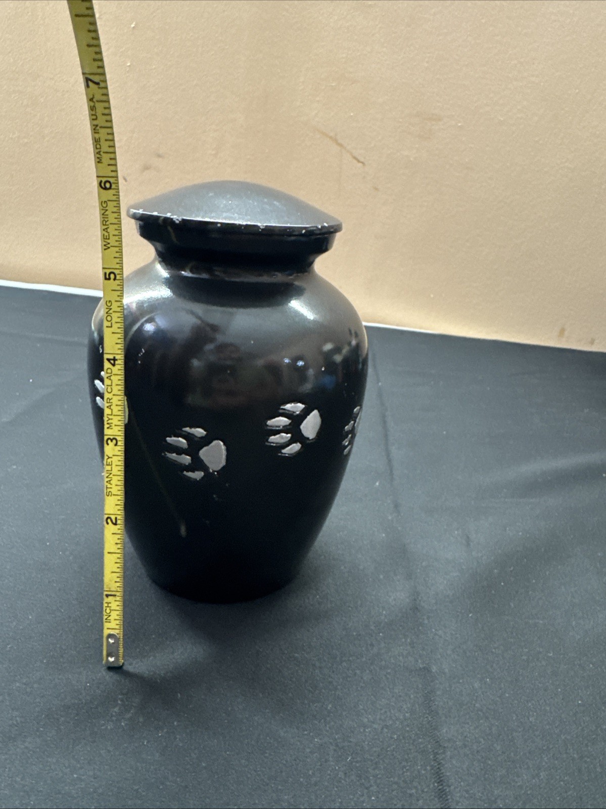 aluminum pet urn