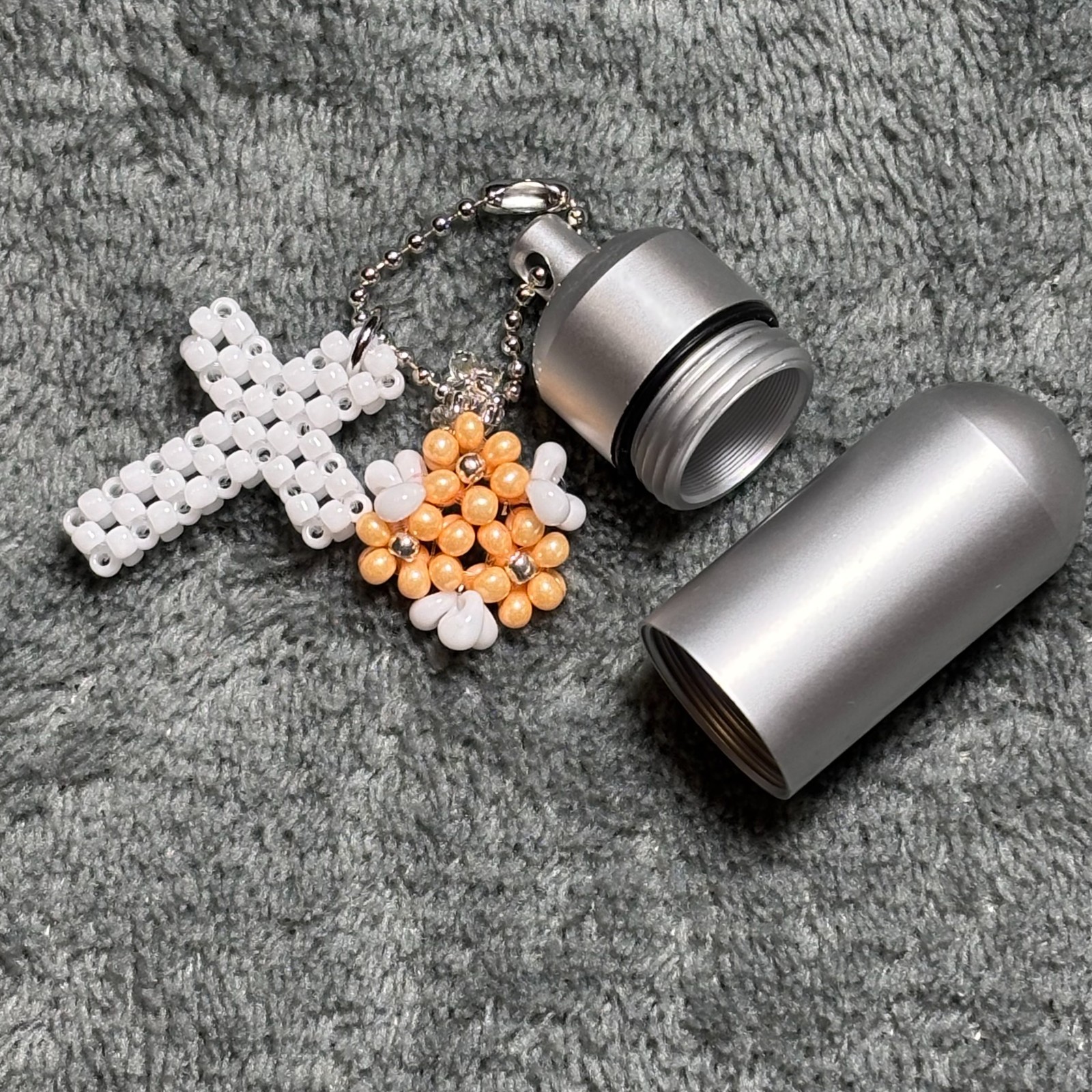 Cremation Ashes Keychain – Cremation Keepsake(white cross and pink ornaments)