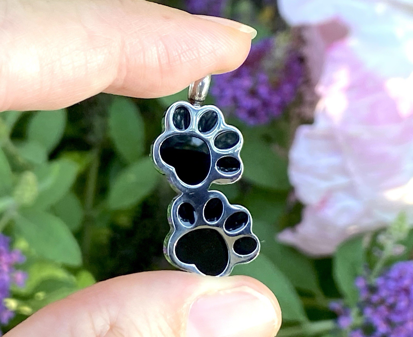 Pet Cremation Pendant Urn Keychain 1″ Key Ring for Ashes Paw Prints Dog Cat Paws