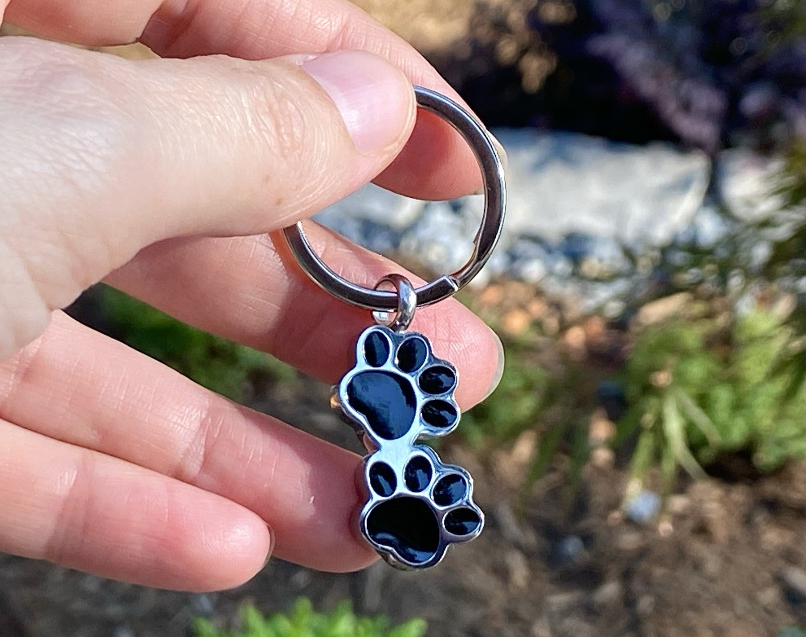 Pet Cremation Pendant Urn Keychain 1″ Key Ring for Ashes Paw Prints Dog Cat Paws