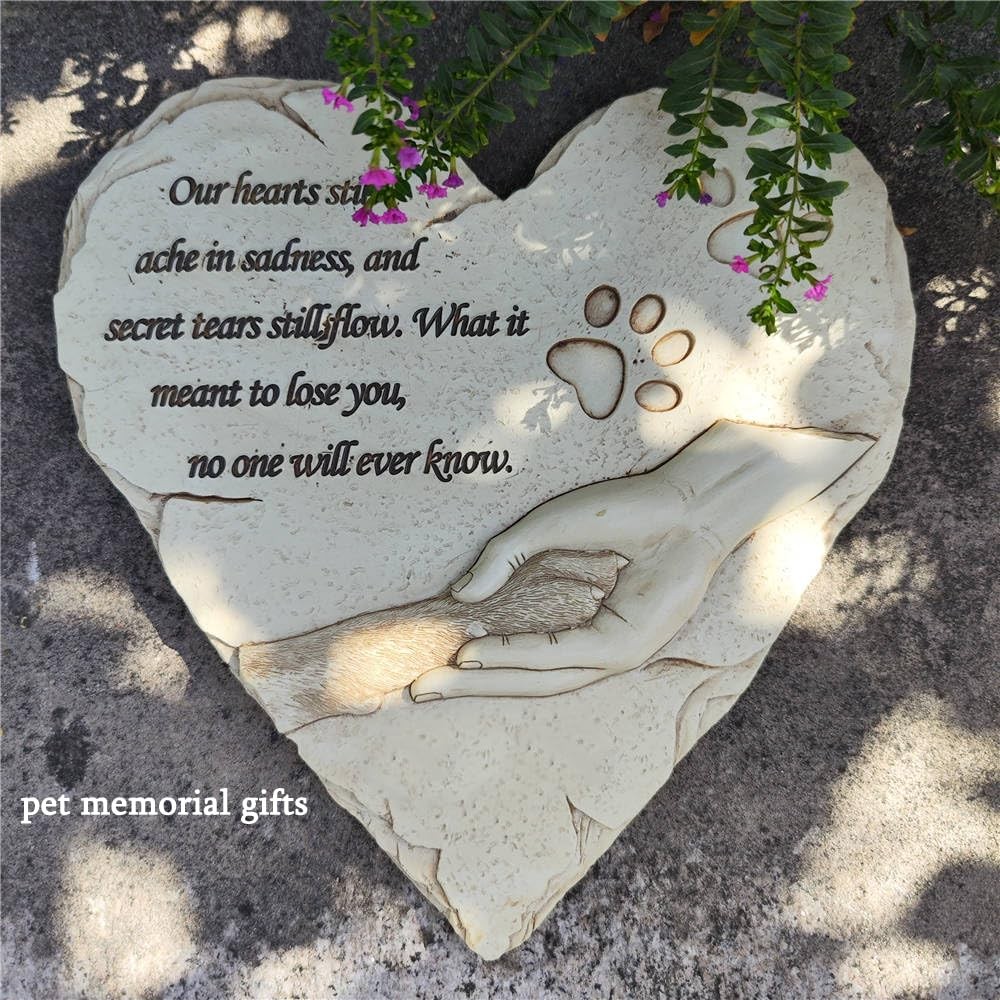 Carchistan Heart Shaped Pet Dog Memorial Stones Grave one size, White