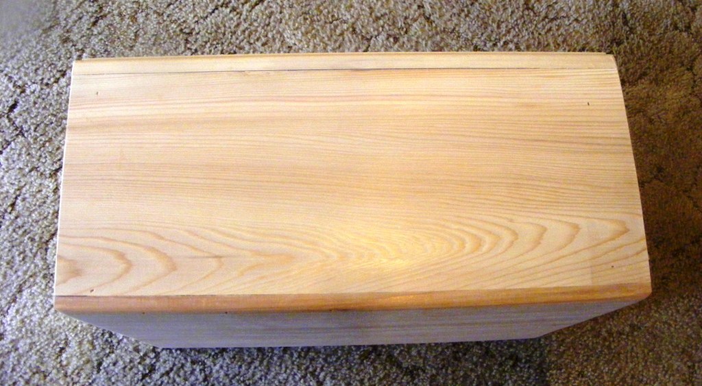 Pet Coffin Casket for Dogs/Cats 20 x 14 x 8 All Cedar + Decorative Edge Routed