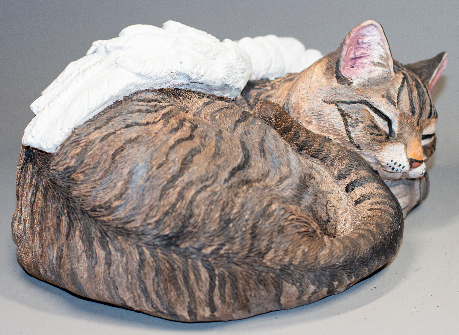 Unusual Urn Brown Tabby Cat Angel Wings Funeral Statue Memorial Casket Pet Ashes
