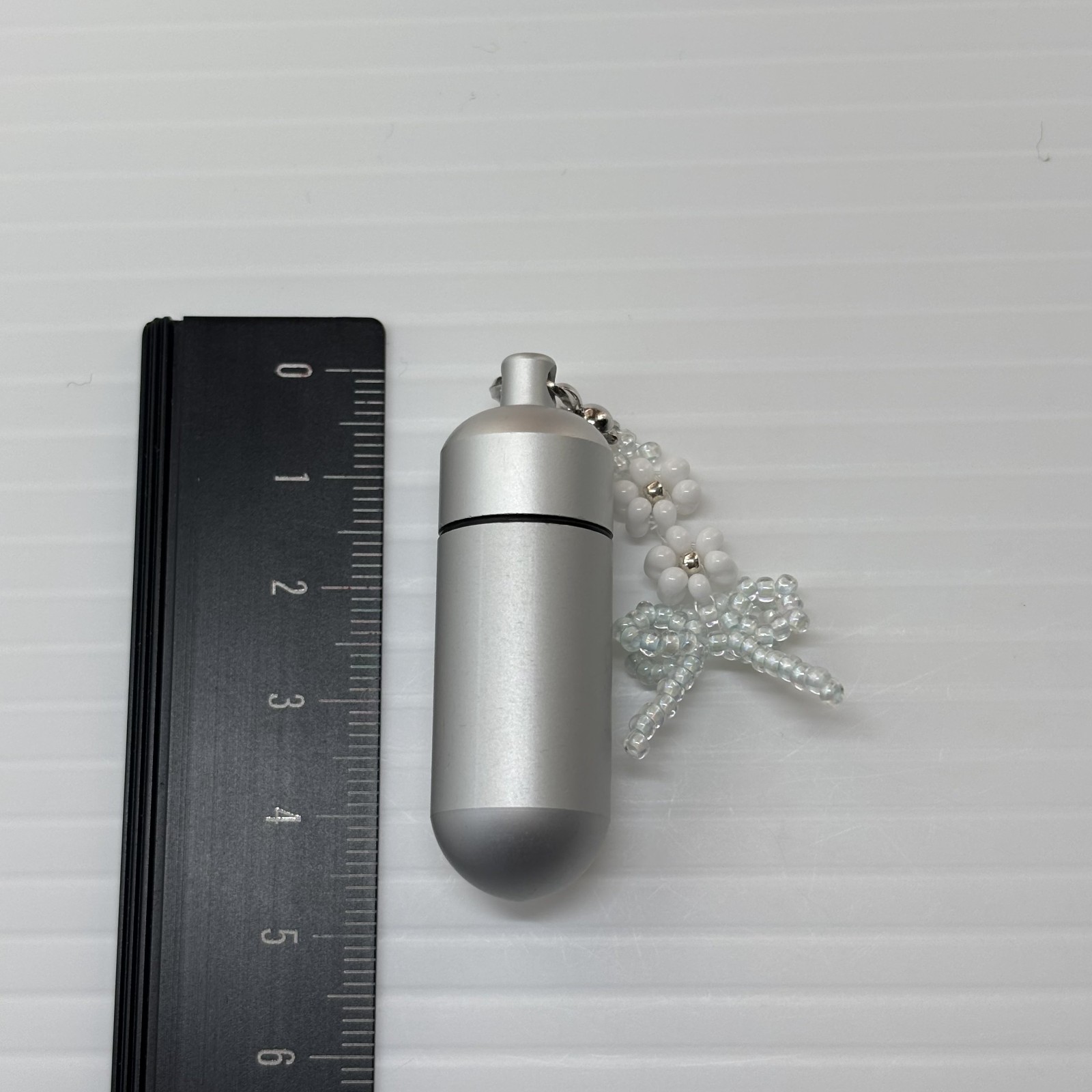 Cremation Ashes Keychain – Cremation Keepsake(white flowers and clear ribbon)