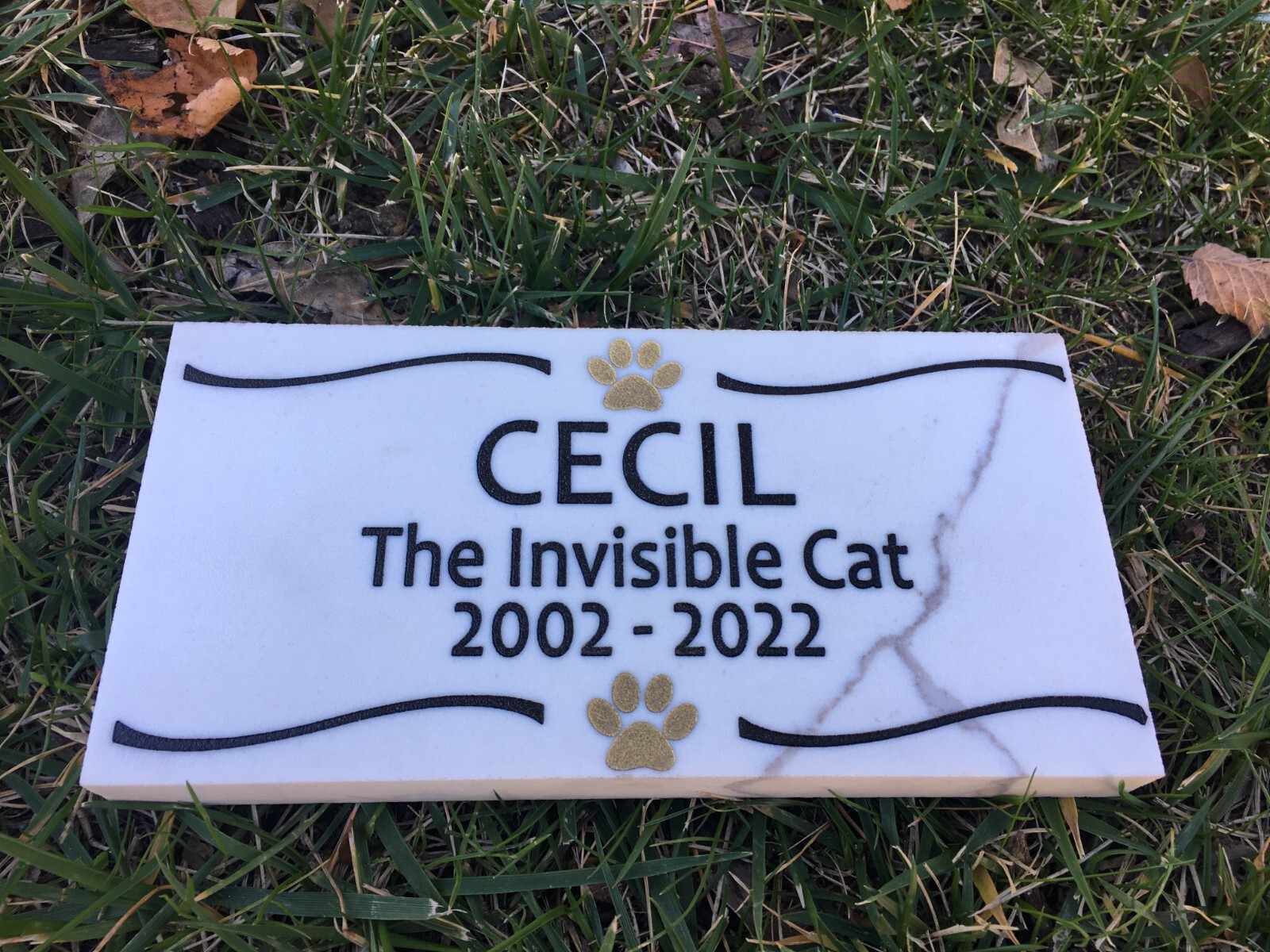 8 inch x 4 inch Pet Memorial Marble sign, Personalized Engraved Marble