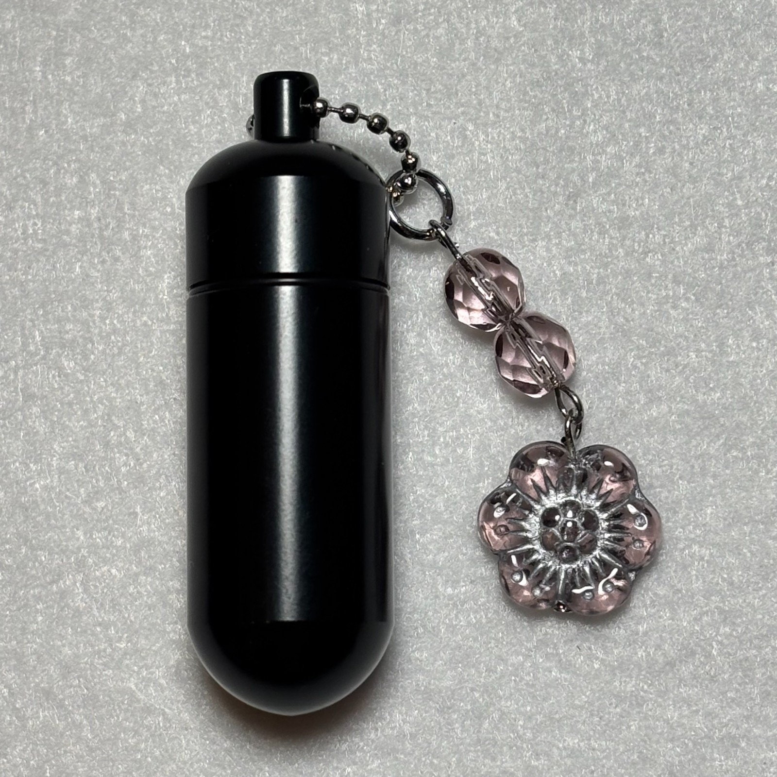 Cremation Ashes Keychain – Cremation Keepsake(pink ornaments)