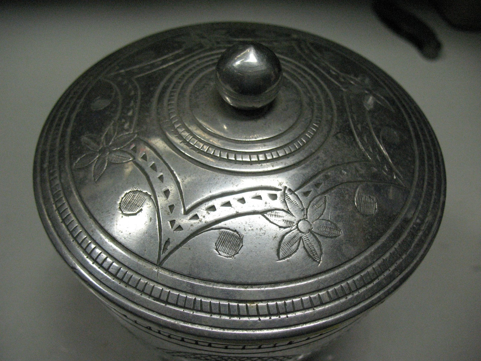 VINTAGE HAND CHASED URN SPUN ALUMINUM 6” TALL HAND MADE