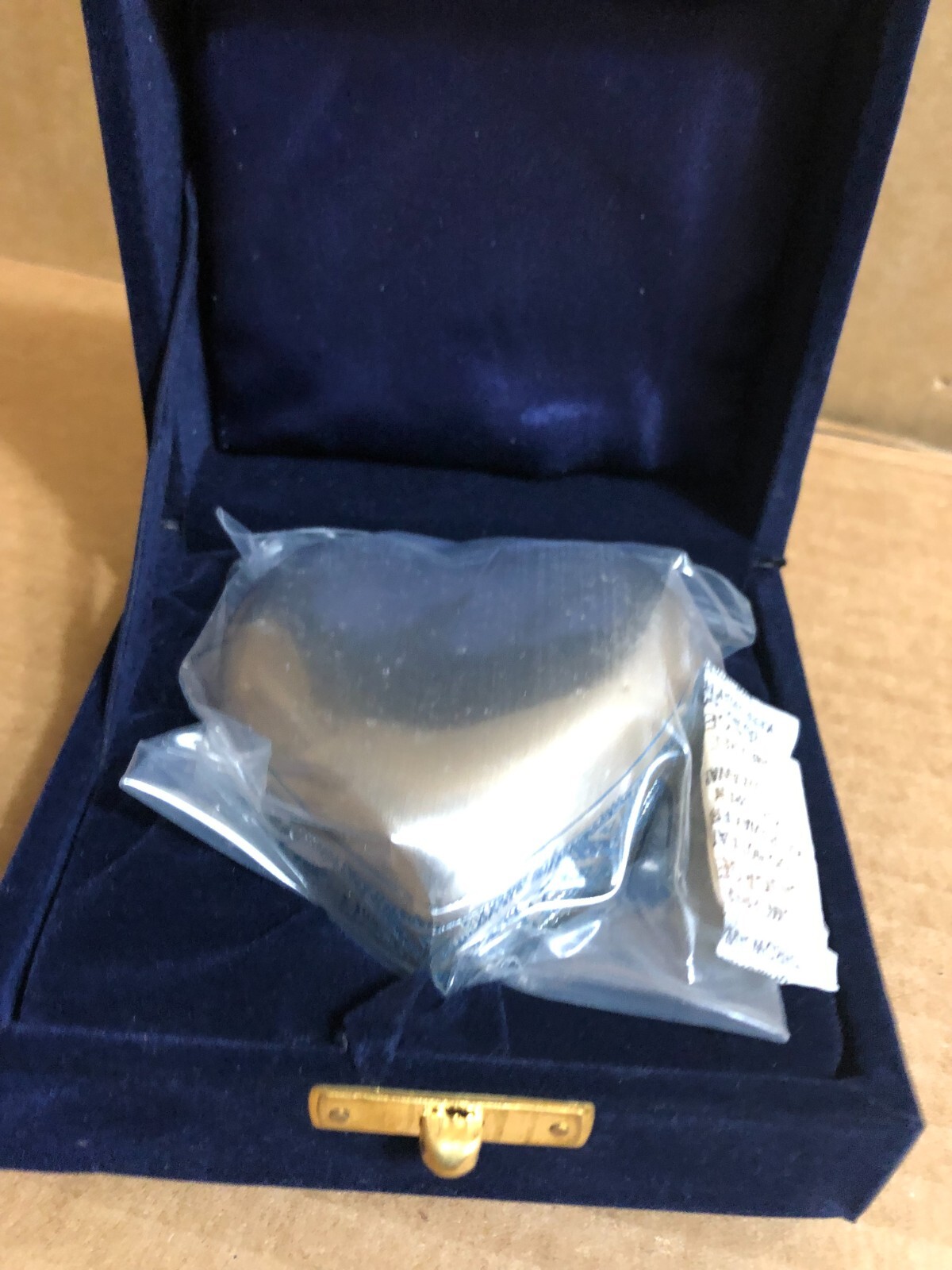 Mini Heart-Shaped Cremation Urn Memorial Ashes Container for Pets/Animals