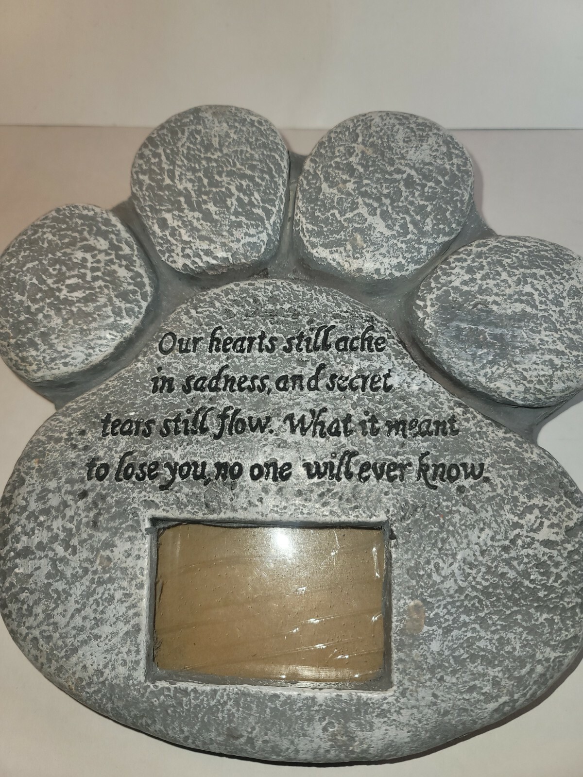 Large Paw Print Pet Memorial Stone – Sympathy Poem – Indoor/out Paw Print Stone