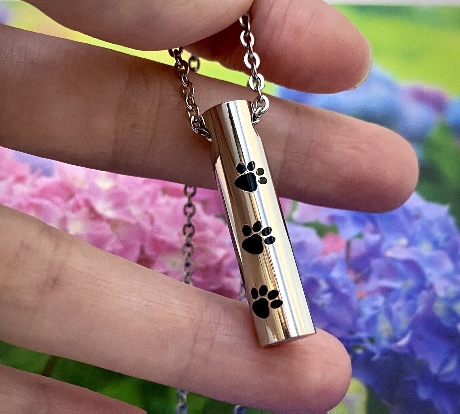 Pet Cremation Pendant Urn Keychain 1″ Key Ring for Ashes Dog Cat Paw Prints