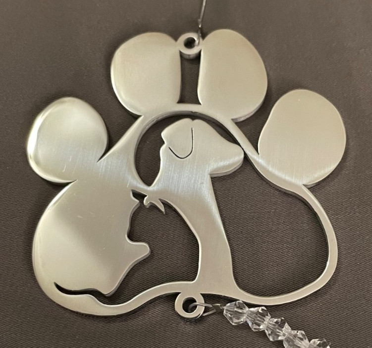 PET REMEMBRANCE MEMORIAL CRYSTAL BELL SUNCATCHER for your loved dog or cat – NIB