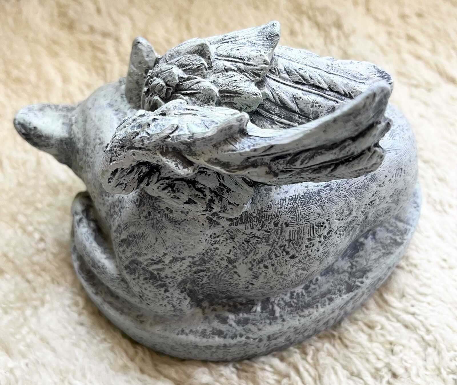 Sleeping Cat Angel with Wings Memorial Statue Plague Marker Figurine Pet Memory