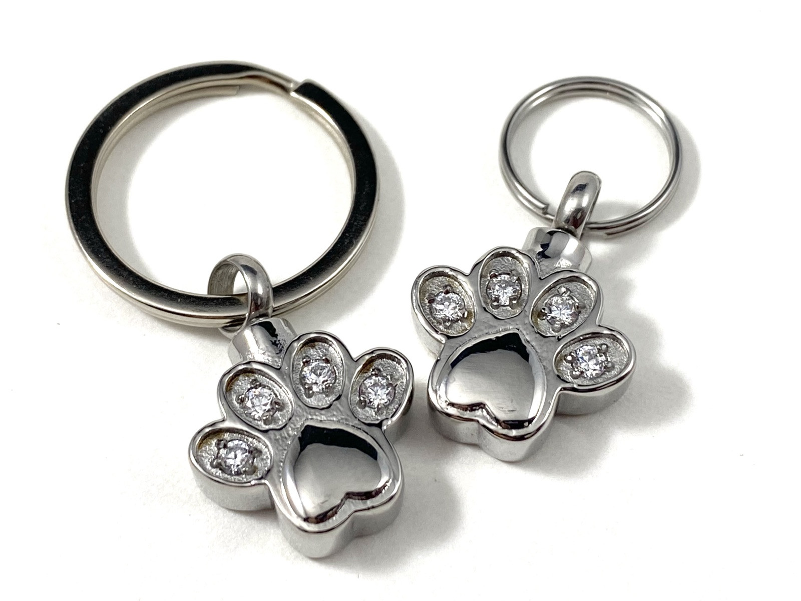 Pet Cremation Pendant Urn Keychain 1″ Key Ring for Ashes Dog Cat Paw Print Paws