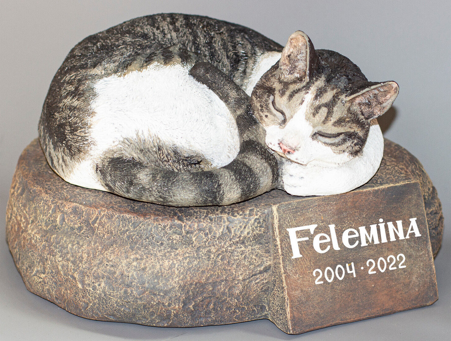 Cat Memorial Stone Unique Urn Pet Ashes Grave Decor Plaque Personalized Statue