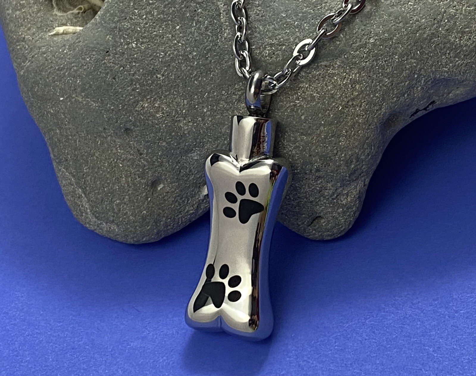 Dog Cremation Pendant Urn Keychain 1″ Key Ring for Ashes Pet Bone Silver Gift