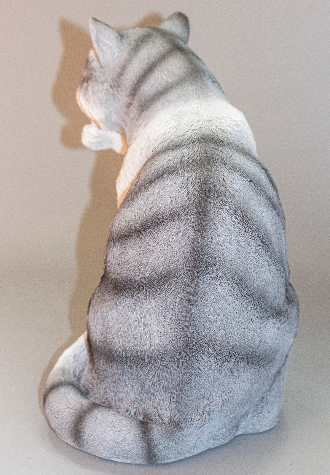 Gray Tabby Cat Urn Pet Ashes Statue Memorial Grave Decor Realistic Sympathy Gift