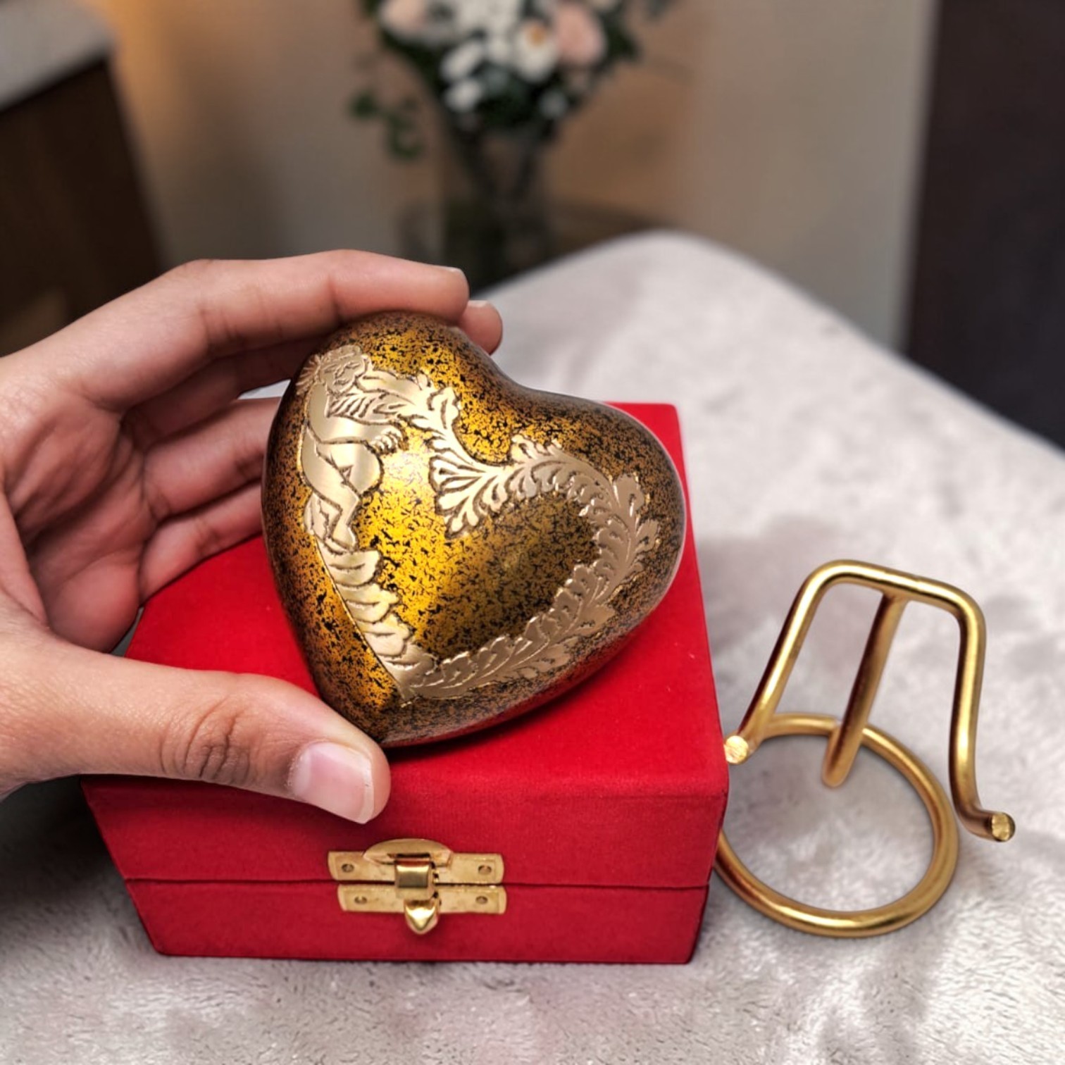 Mini Heart Cremation Keepsake Urn for Ashes with Stand & Box to Honor Loved Ones