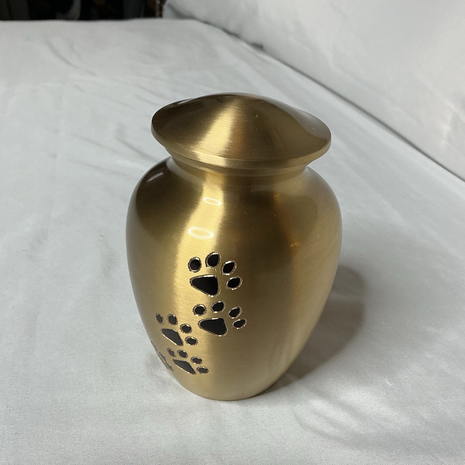 Ottillie Paws Pet Urn Size Small Brass New Open Box