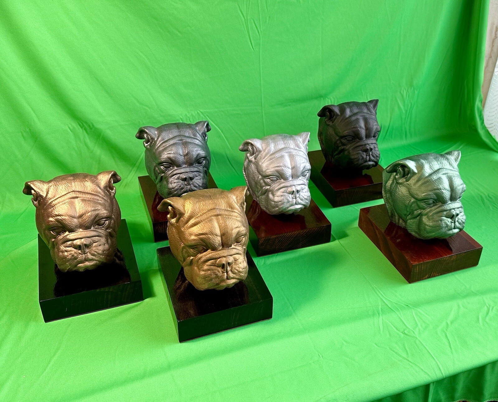 Pet cremation urn for dogs: Bulldog