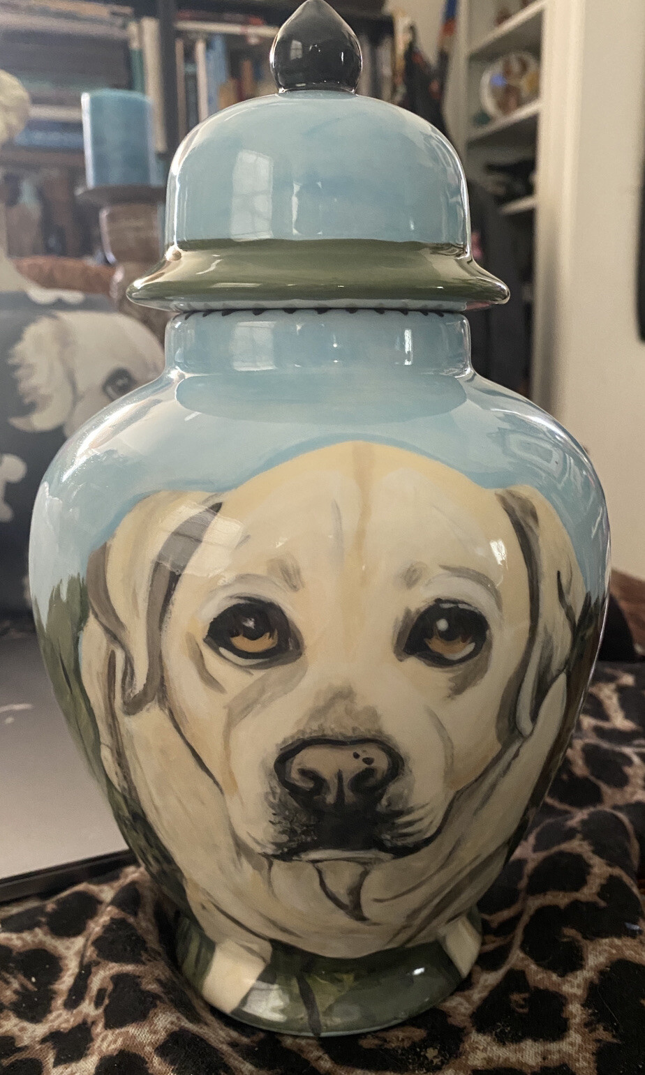 Custom ceramic Golden Retriever memorial Pet URN DOG Labrador Urn cremation Rare
