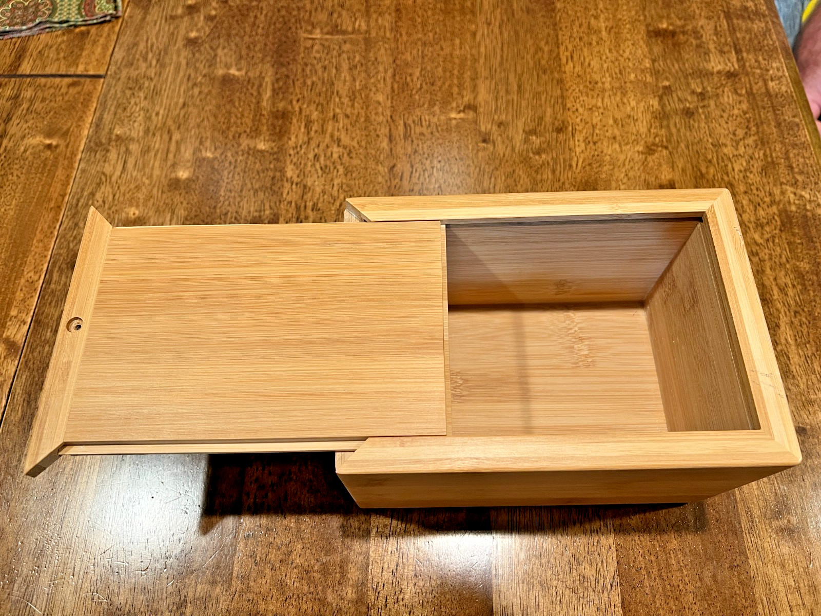 Bamboo Pet Urns for Dog Ashes; Bamboo Wooden Pet Box Urn for Funeral