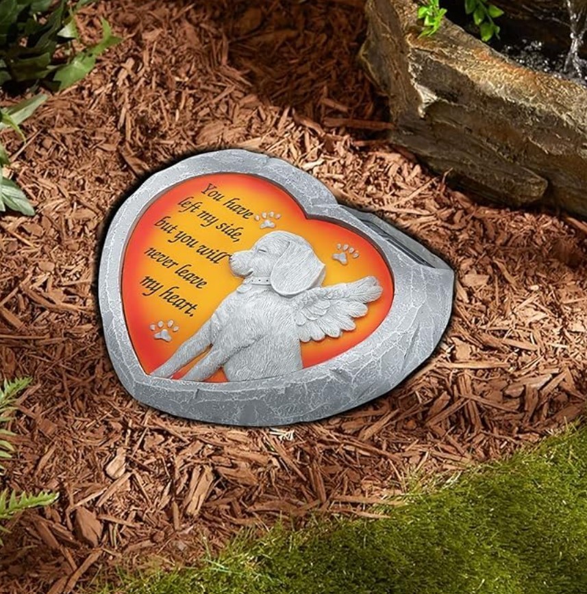 NEW! Dog Pet Memorial Marker/Stone Solar Heart Shaped Pet Memorial Headstone