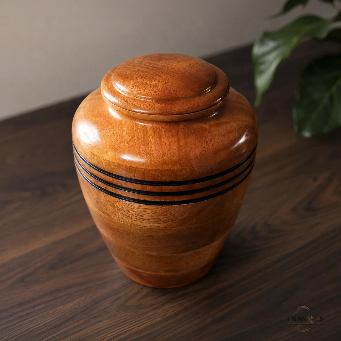 Serene Timber Wooden Cremation Urn – Handcrafted Memorial for Ashes