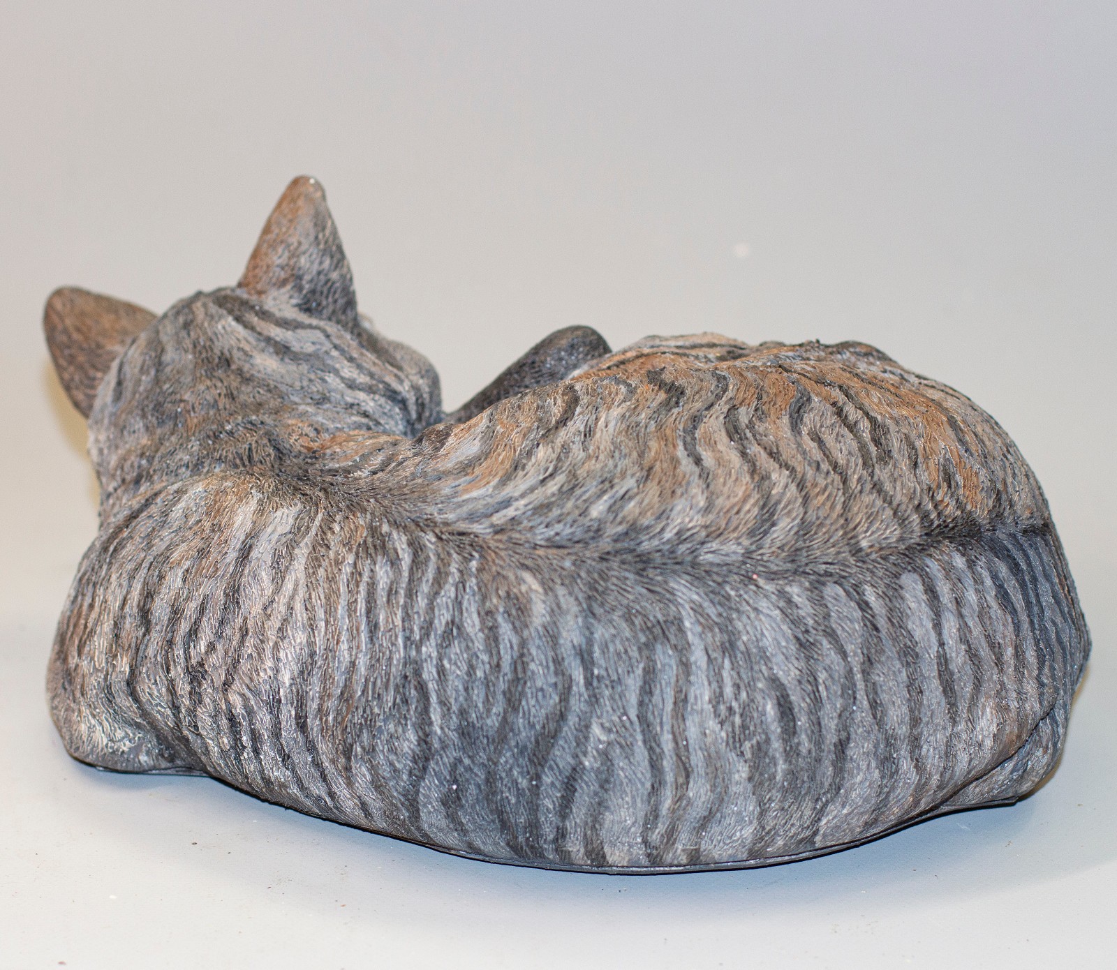 Brown Striped Cat Cremation Urn Pet Ashes Keepsake Memorial Funeral Statue Decor