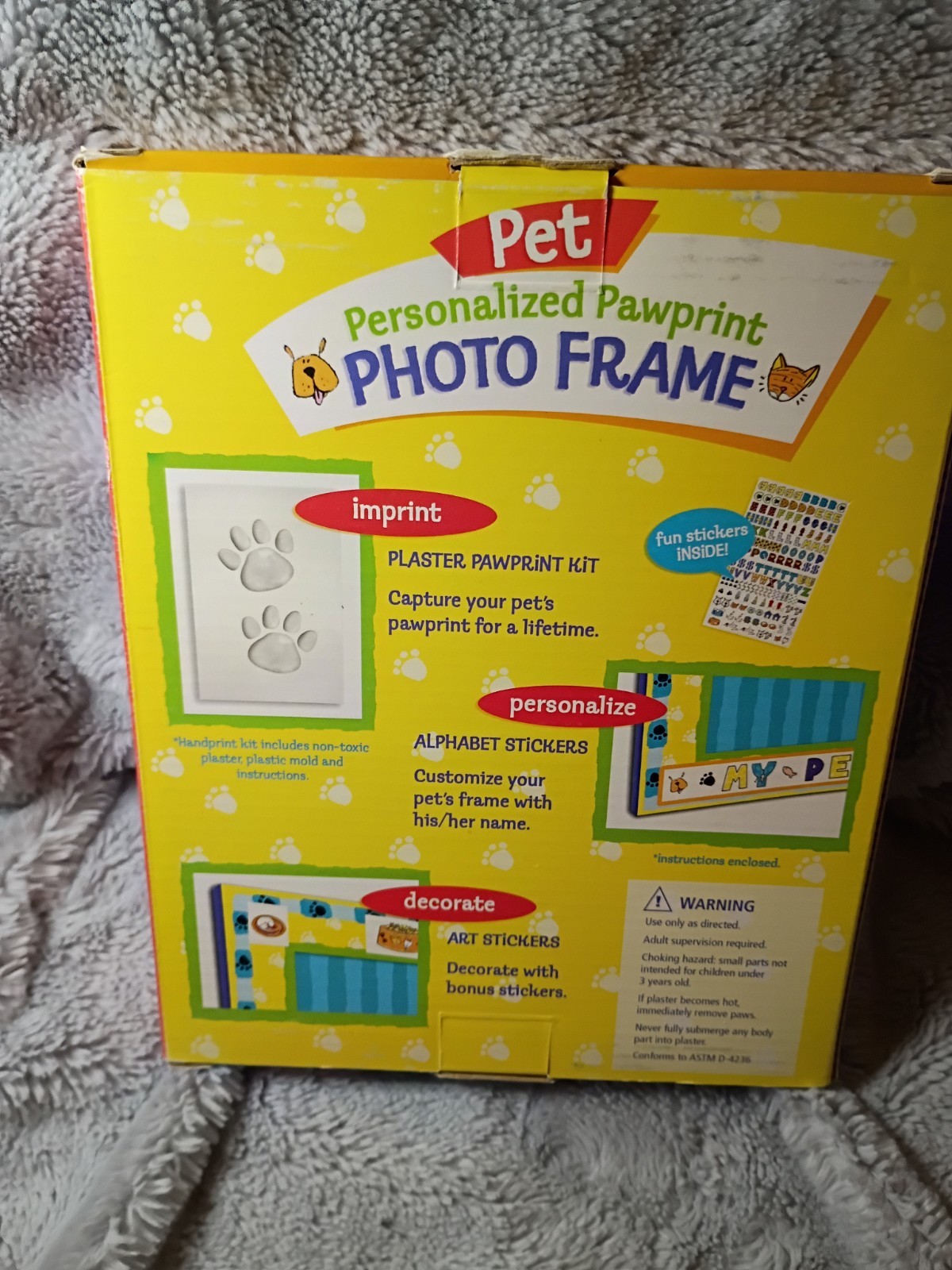 NIB Pet Personalized Pawprint 5×7 Photo Frame Plaster Mold Stickers Instructions