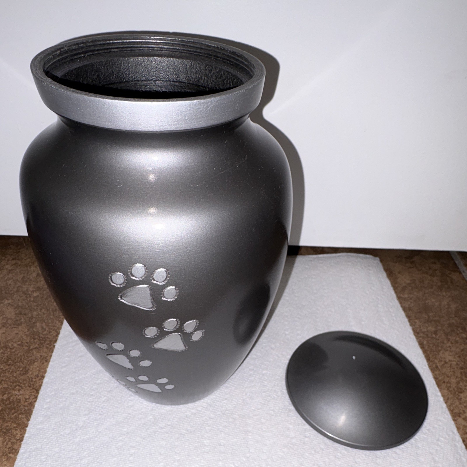 Gray Dog Pet Memorial Cremation Urn with Lid, Silver Paw Prints Design NEW