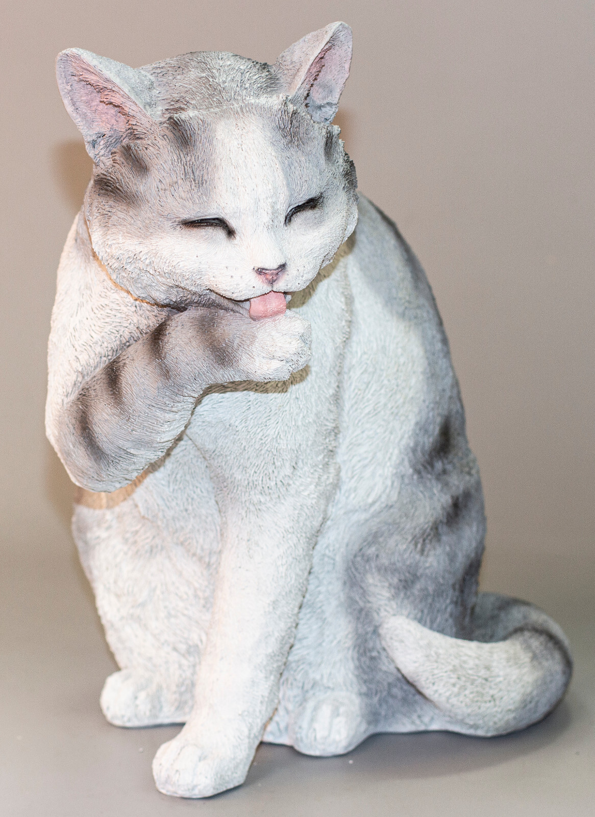 Gray Tabby Cat Urn Pet Ashes Statue Memorial Grave Decor Realistic Sympathy Gift