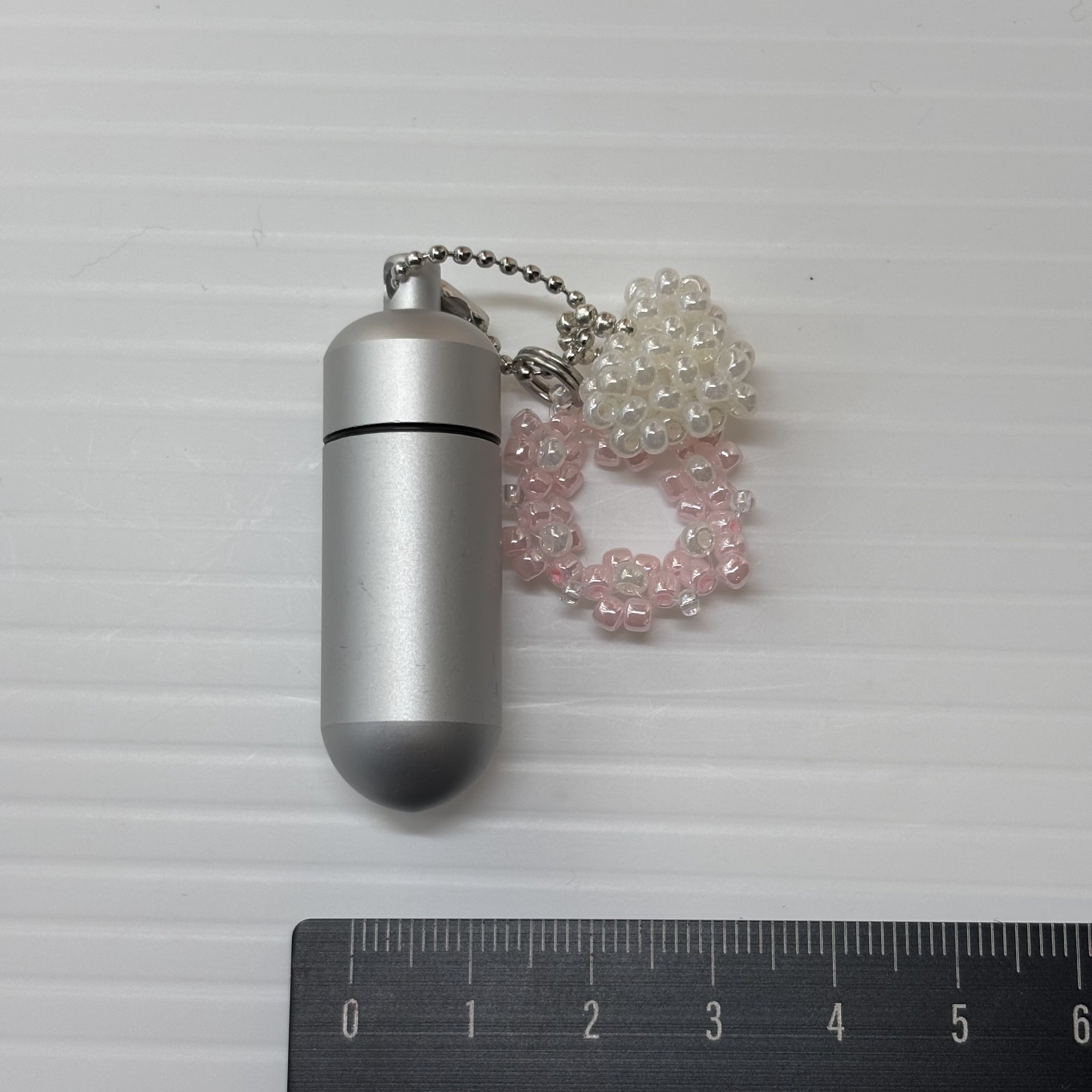 Cremation Ashes Keychain – Cremation Keepsake(with pink ring and white heart)