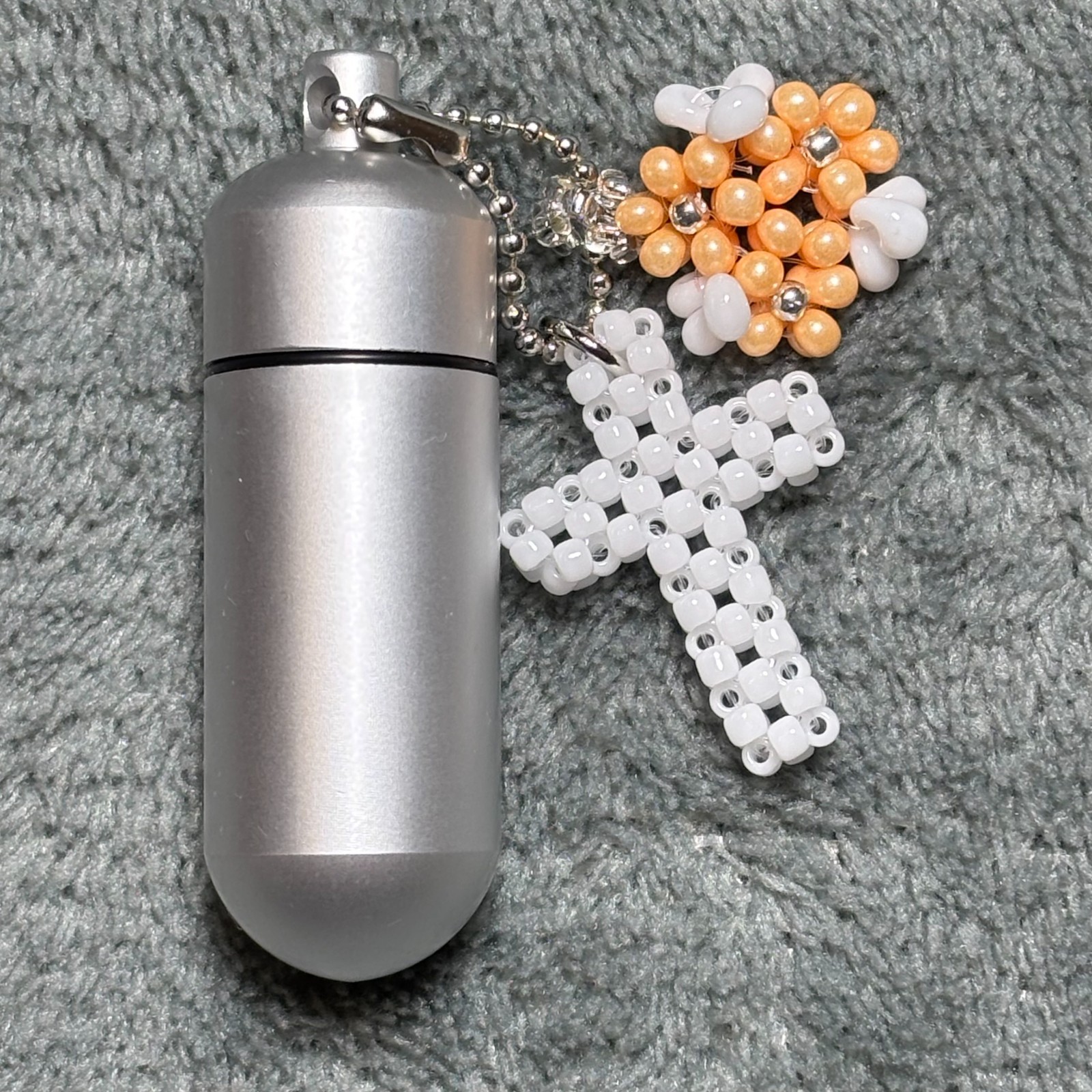 Cremation Ashes Keychain – Cremation Keepsake(white cross and pink ornaments)