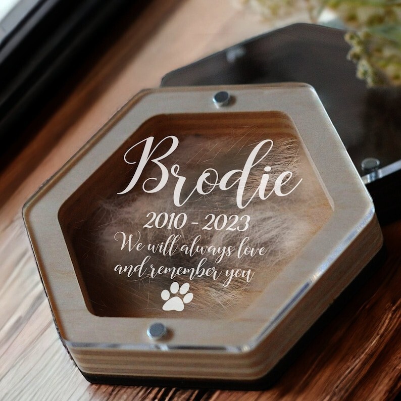 Custom Pet Hair Keepsake Memorial Box, Engraved Loss of Pet Gifts, Dog Lovers