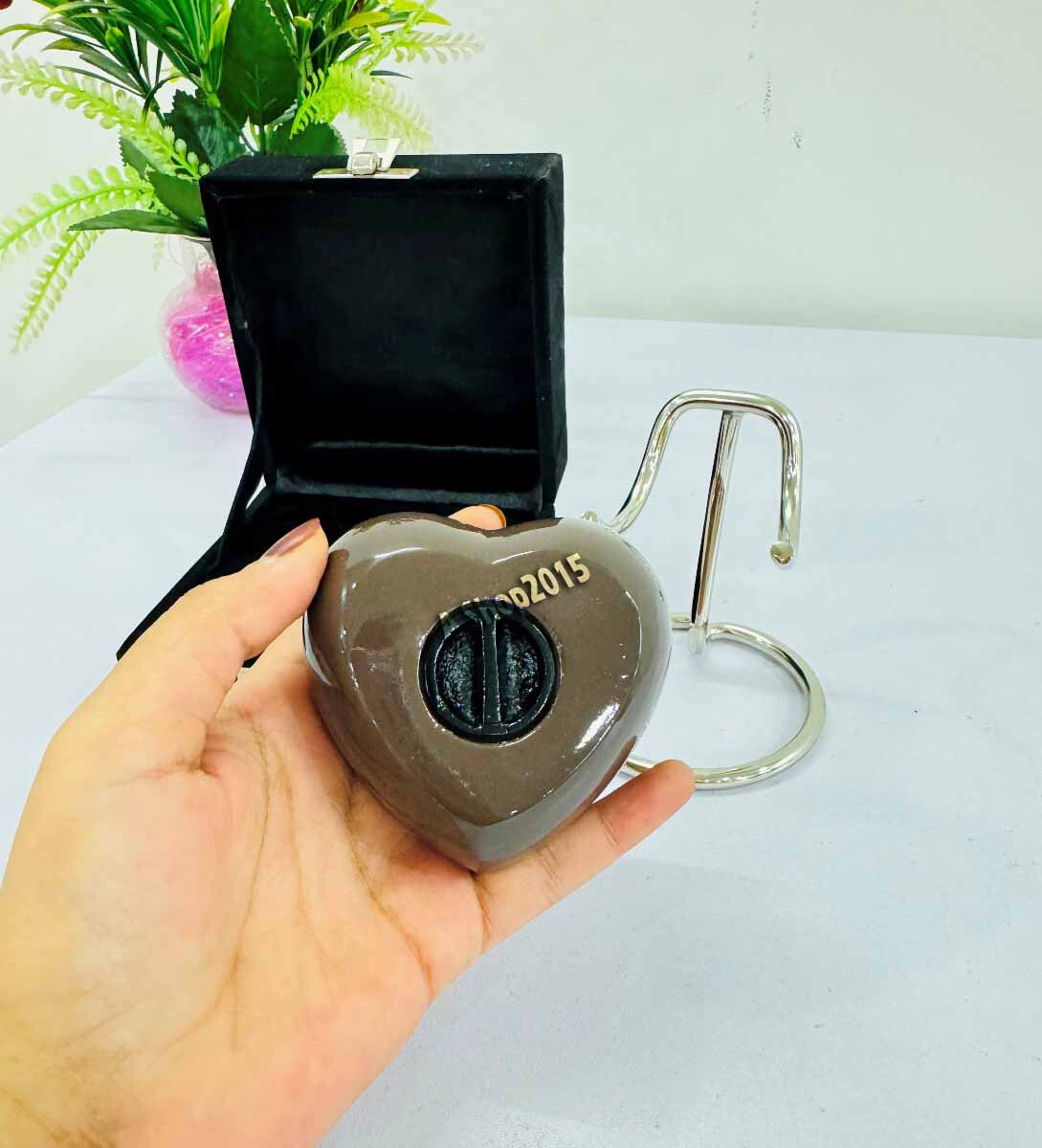 Dark Brown Foot Print Mini Heart Urn Cremation Urn For Human Ashes,With Stand