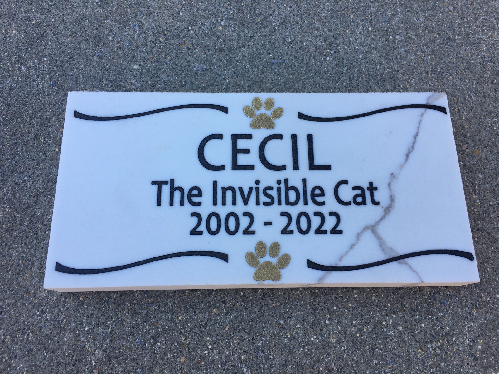 8 inch x 4 inch Pet Memorial Marble sign, Personalized Engraved Marble