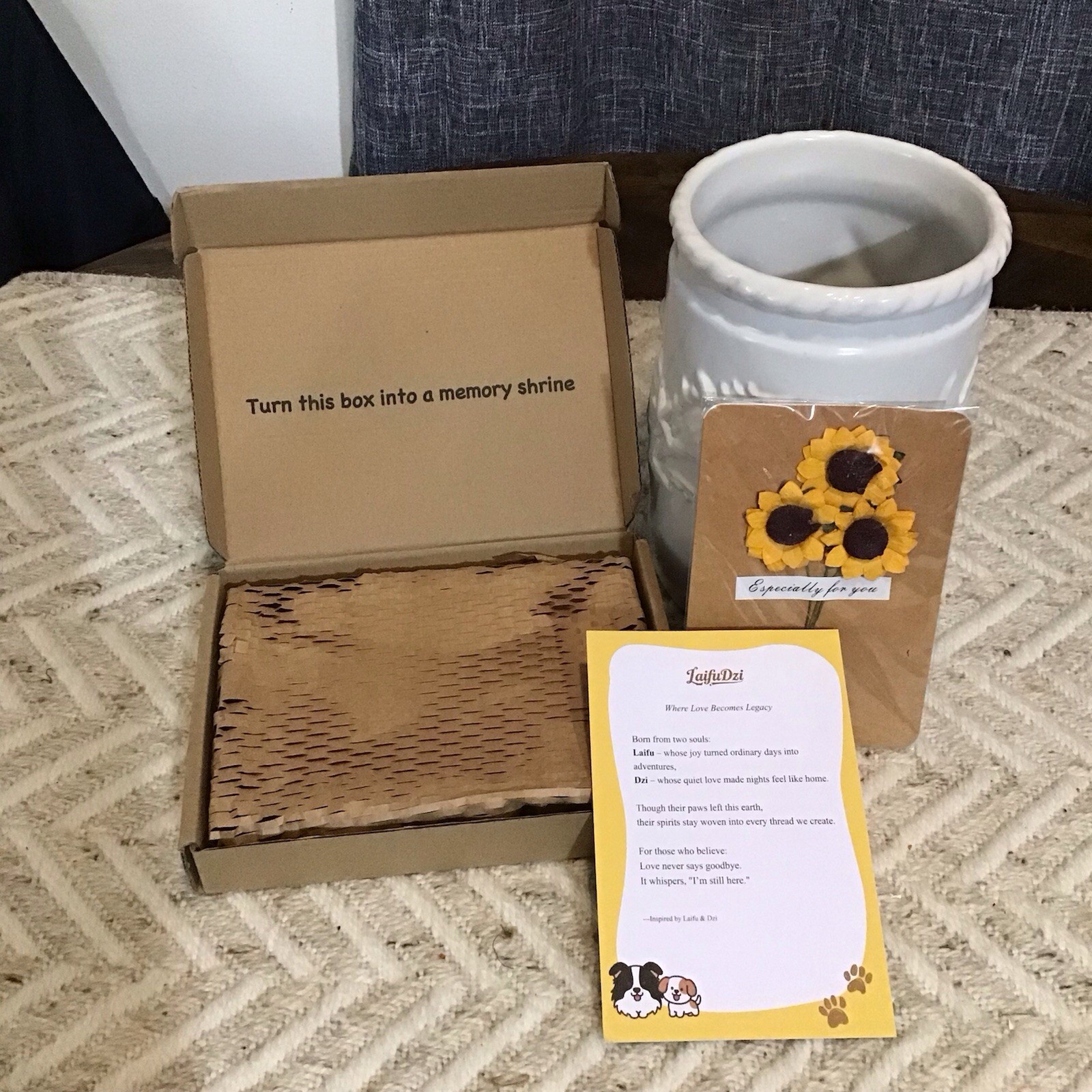 NIB Laifu DZI Pet Memorial Wood Picture Frame – (4”x6”)