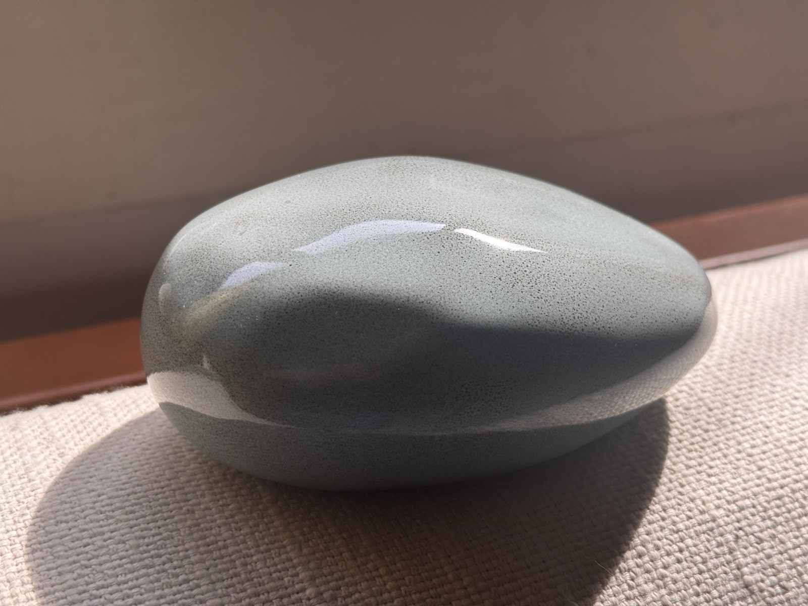 Pet urn: Handmade Cremation Keepsake “Stone”, Oxide Green Melange Pulvis Art