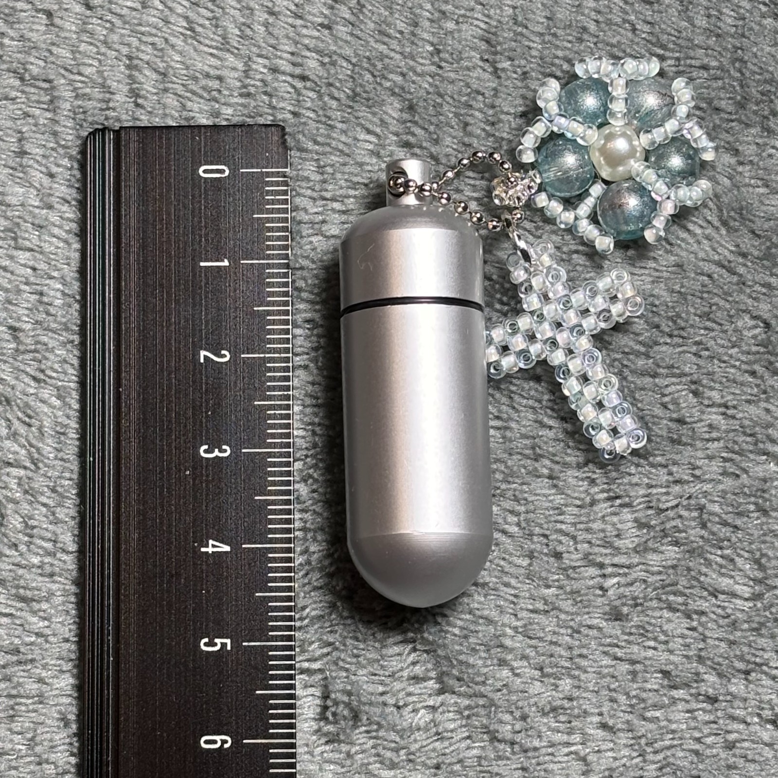 Cremation Ashes Keychain – Cremation Keepsake(clear cross and clear ornaments)