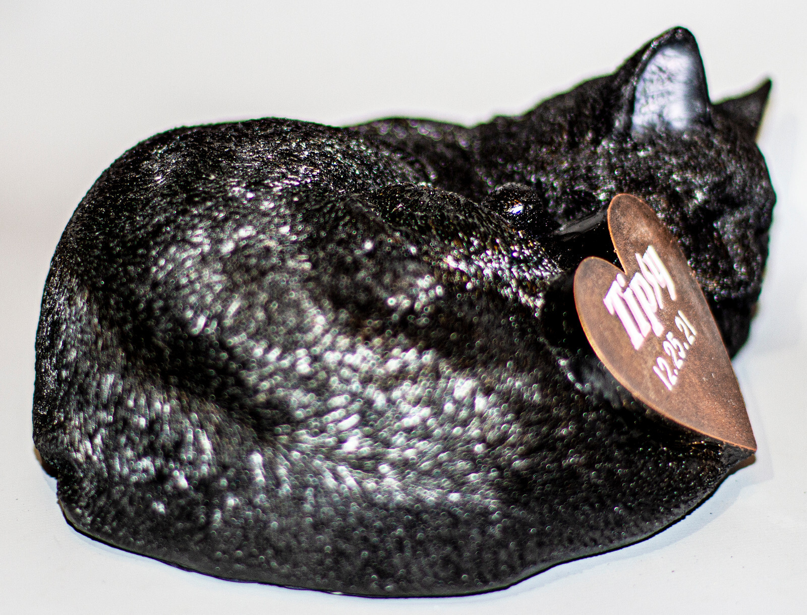 Black Cat Cremation Urn Ashes Heart Plaque Statue Pet Loss Memorial Personalized