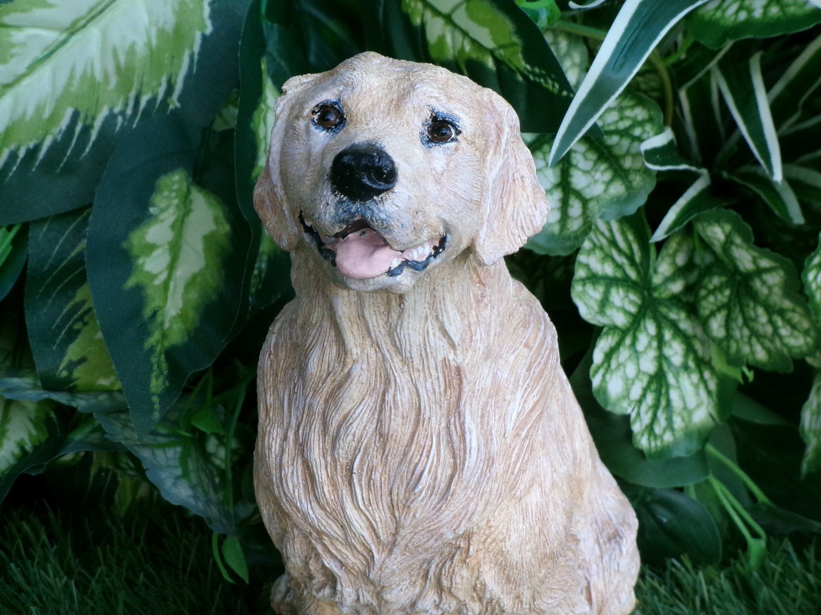 Golden Retriever Concrete Dog Statue Custom Painted Pet Loss Memorial Stone Dog