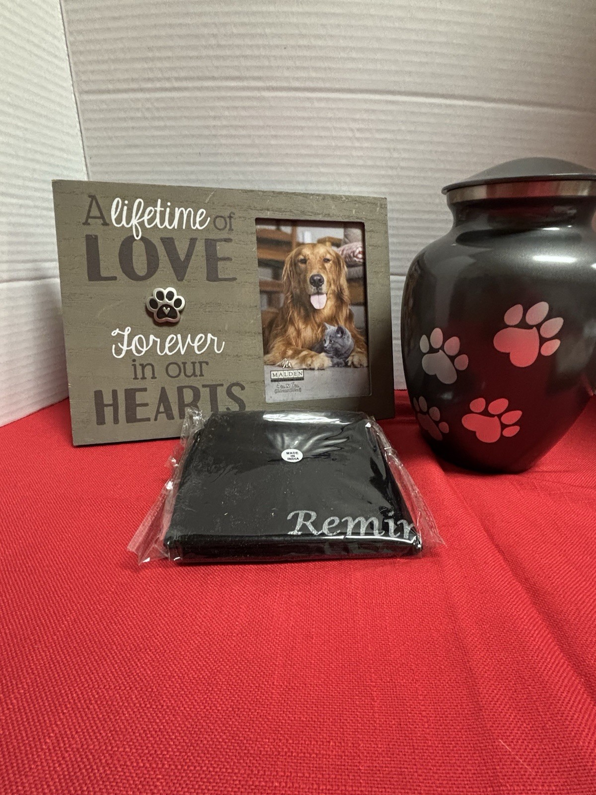 Pet Urn And Frame Reminded Memorial 7” Paw Urn Gray/ Silver And Frame Cremation