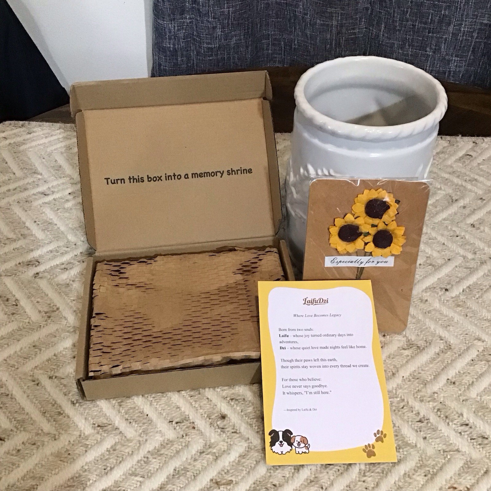 NIB Laifu DZI Pet Memorial Wood Picture Frame – (4”x6”)