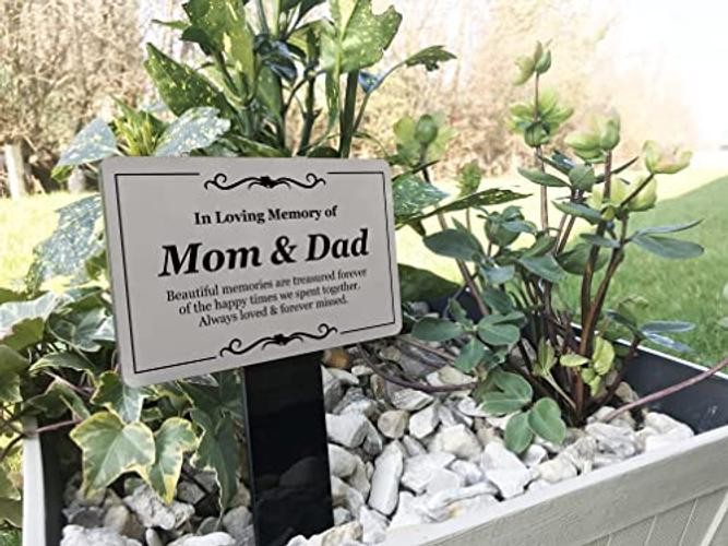 Mom & Dad Memorial | Remembrance Plaque | Stake – Silver and Black Acrylic |
