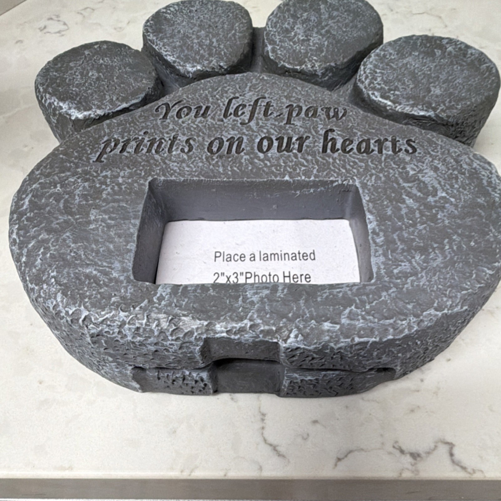 Paw Print Dog Memorial Plaque Marker with Engraved Photo Holder