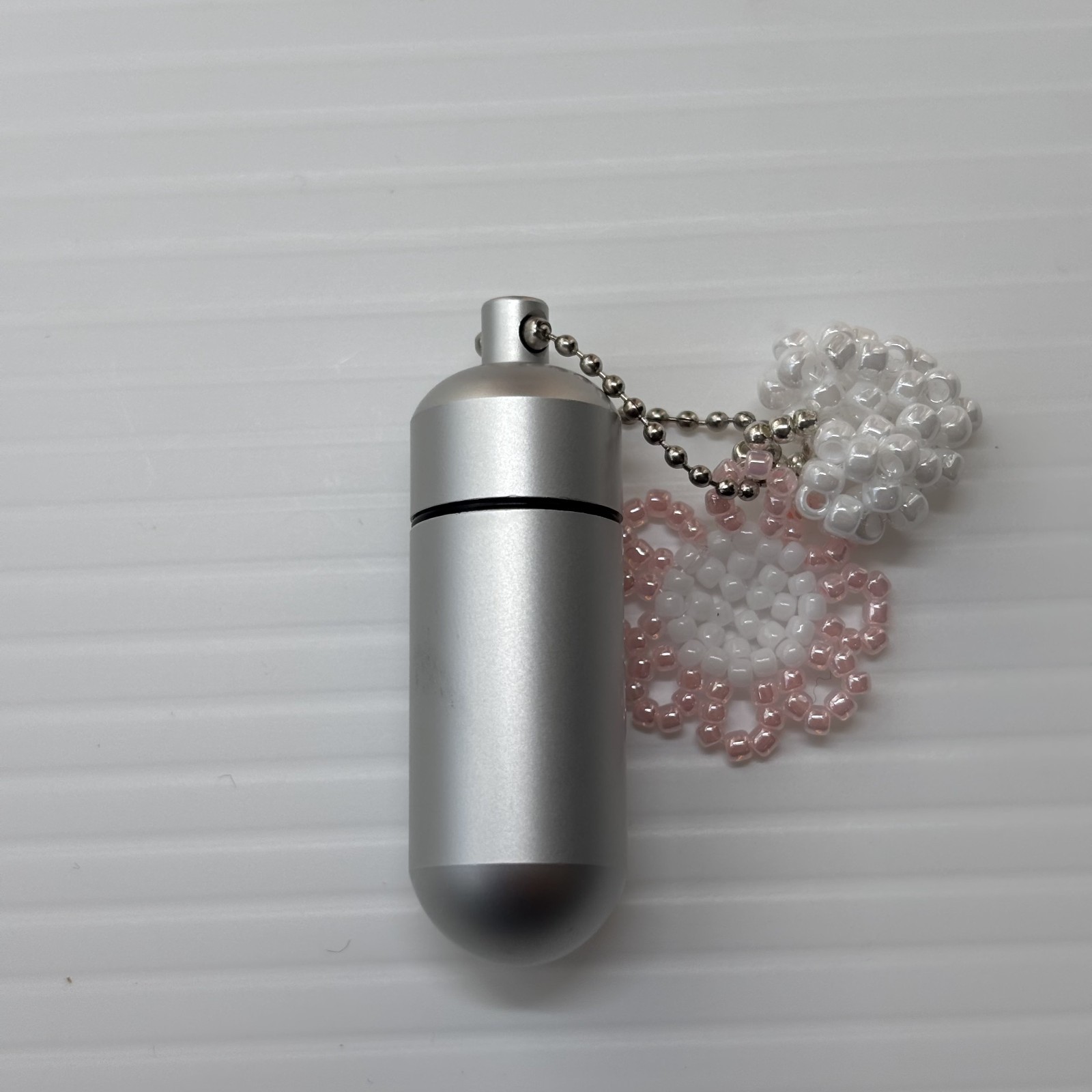 Cremation Ashes Keychain – Cremation Keepsake(pink flowers and white heart)