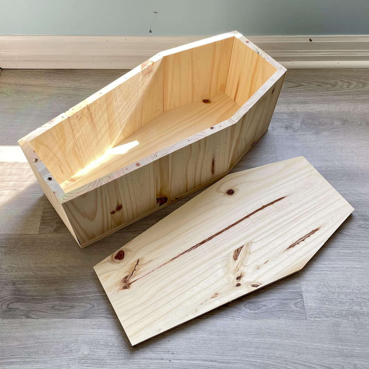 [Hand made in Canada] Wood Pet dog cat Coffin Casket 9.5″ x 22.5″ x 7.25″
