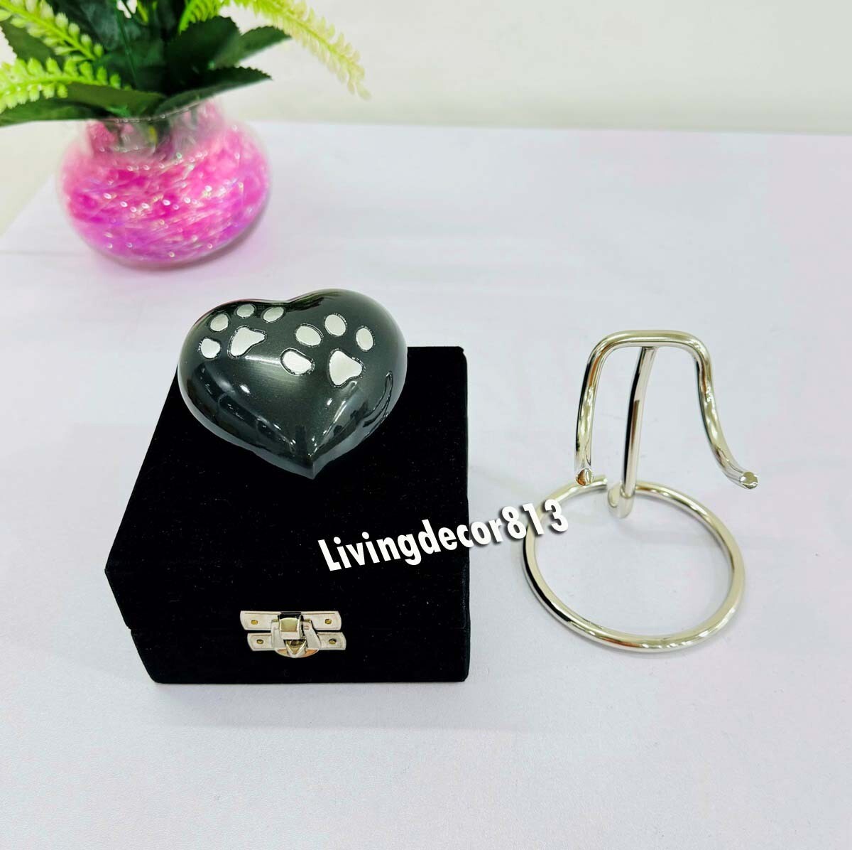 Small heart cremation urn for human ashes – premium box and heart urn standard
